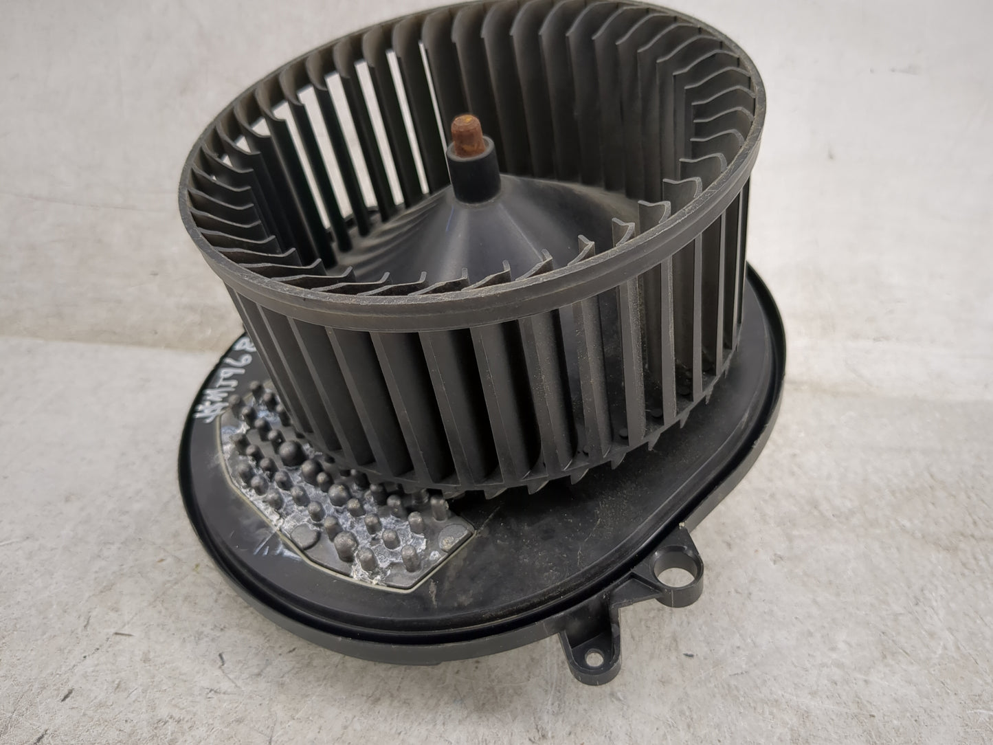 2017-2021 Bmw 230i Heater AC Blower Motor P/N:9319919-01 T954493-A Fits Fits 2012 2013 2014 2015 2016 2017 2018 2019 2020 20