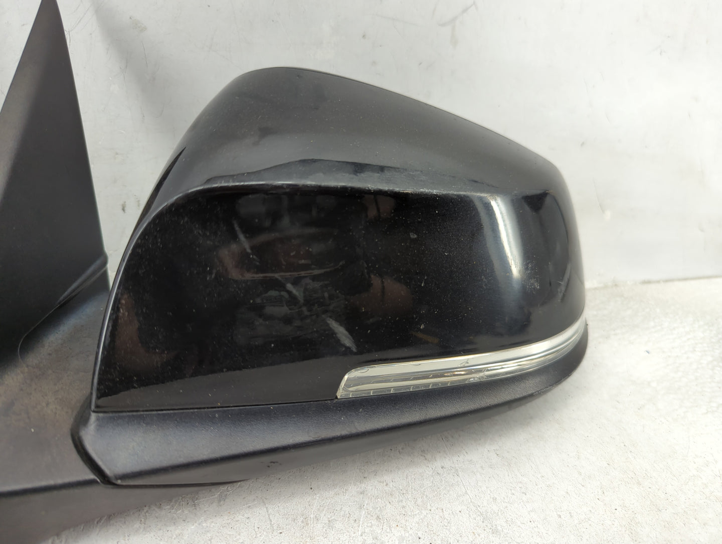 2013-2018 Bmw 320 Driver Side View Mirror - Left Door Mirror OEM Used - Oemusedautoparts1.com