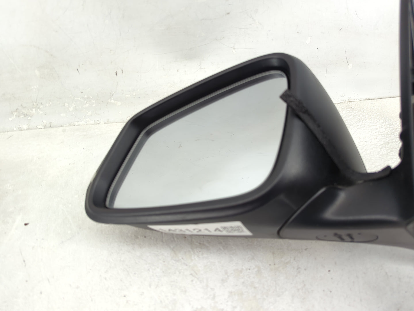 2013-2018 Bmw 320 Driver Side View Mirror - Left Door Mirror OEM Used - Oemusedautoparts1.com