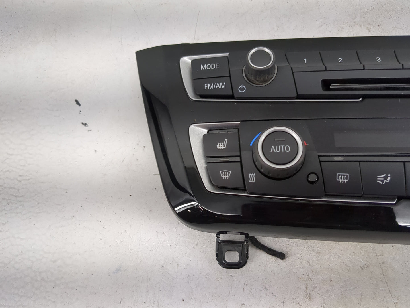 2016-2018 Bmw 320 Climate Control Module Temperature AC/Heater Replacement P/N:BMW 6131 6814188-01 BMW 6411 9363551-02 Fits 