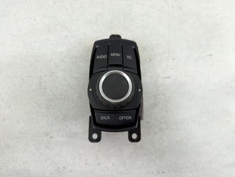 compare product 2012-2018 Bmw 320i Radio AM FM Cd Player Receiver Replacement P/N:ZE9381678 01 033623202 Fits OEM Used Auto Parts