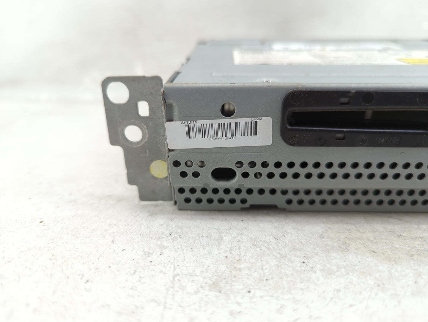 2016-2017 Bmw 320i Radio AM FM Cd Player Receiver Replacement P/N:6840405 503551691908 Fits OEM Used Auto Parts - Oemusedaut