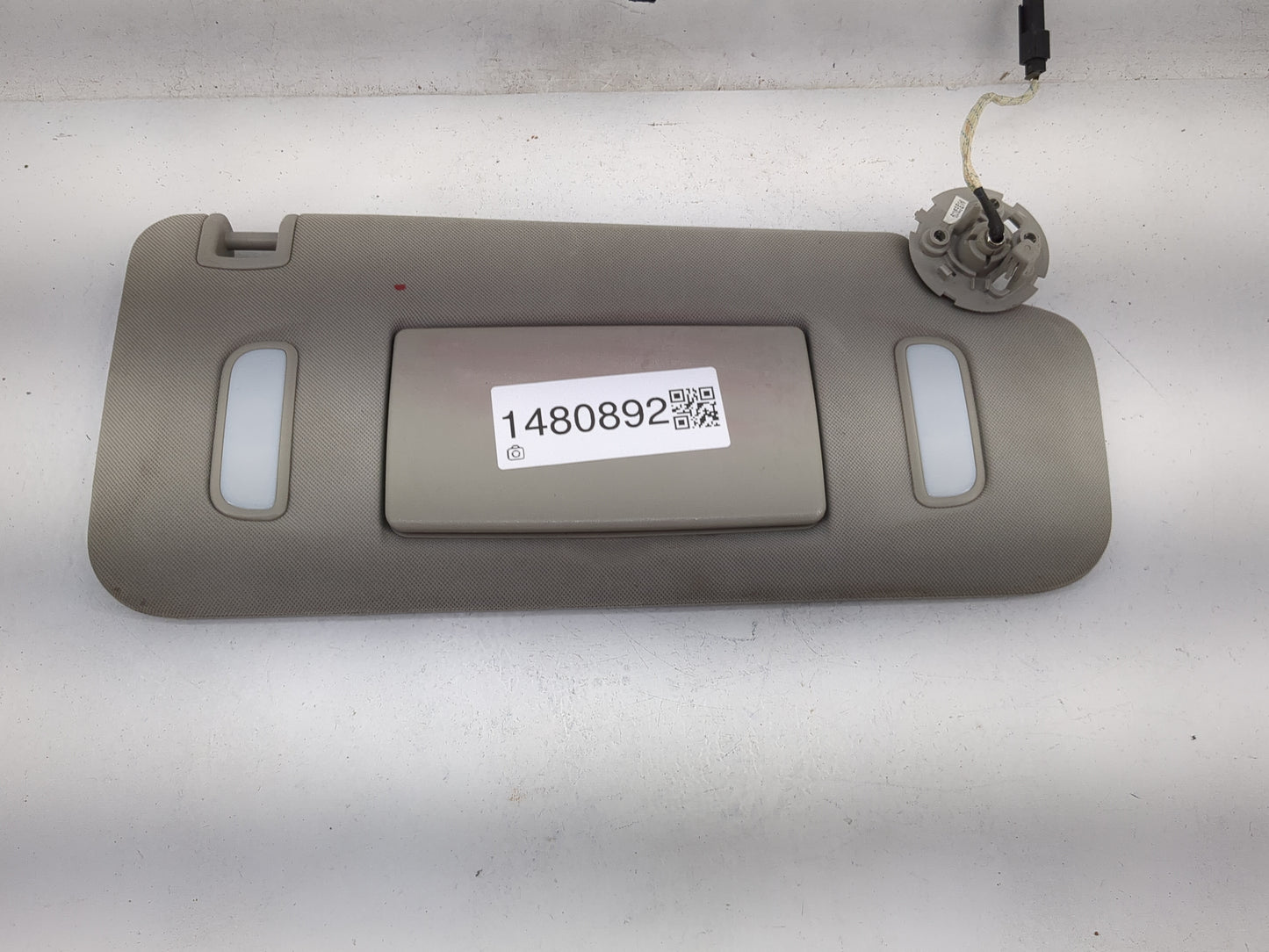 2012-2018 Bmw 320i Sun Visor Shade Replacement Passenger Right Mirror Fits Fits 2012 2013 2014 2015 2016 2017 2018 2019 2020