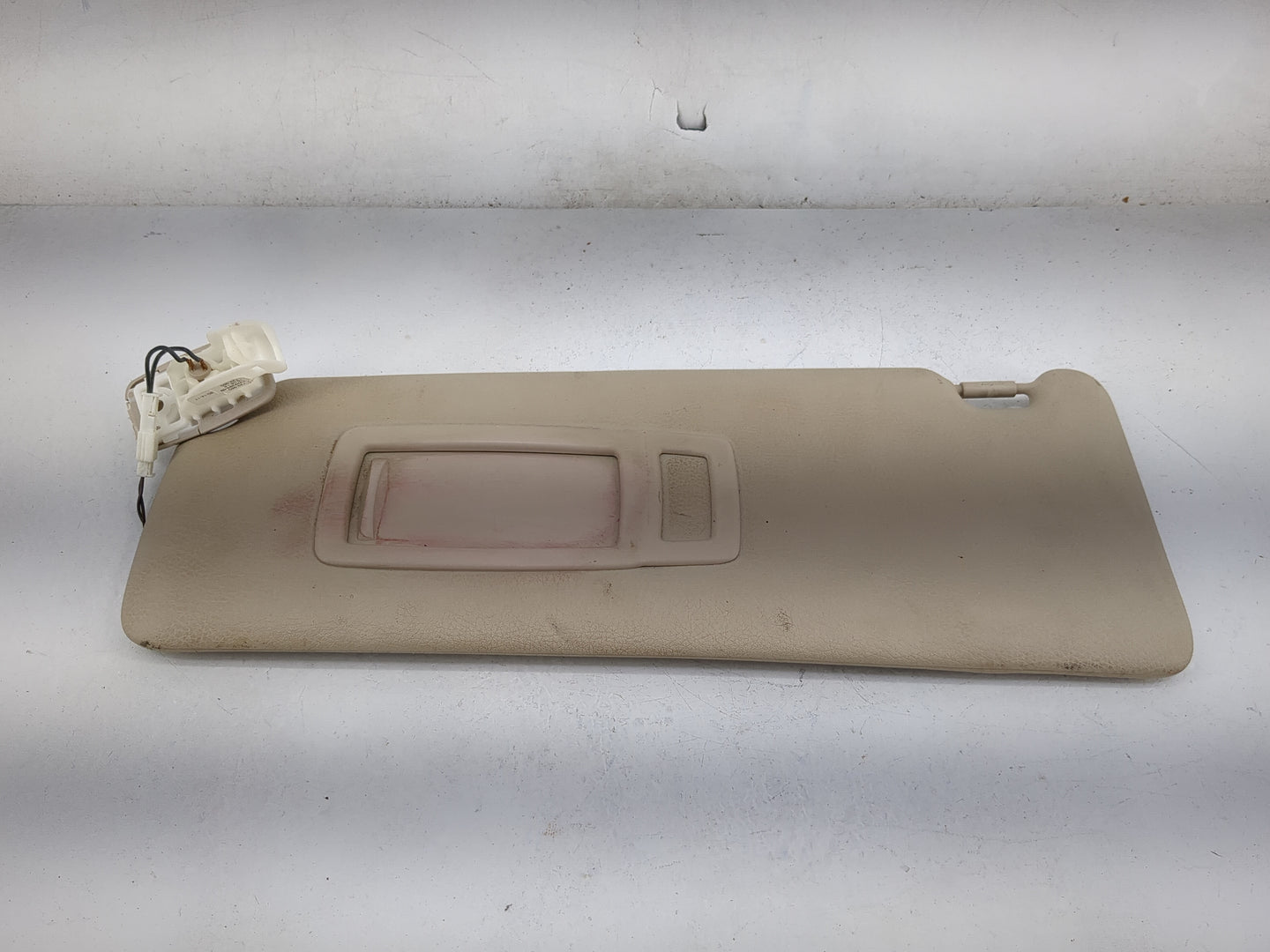 2012-2018 Bmw 320i Sun Visor Shade Replacement Driver Left Mirror Fits Fits 2012 2013 2014 2015 2016 2017 2018 2019 2020 OEM