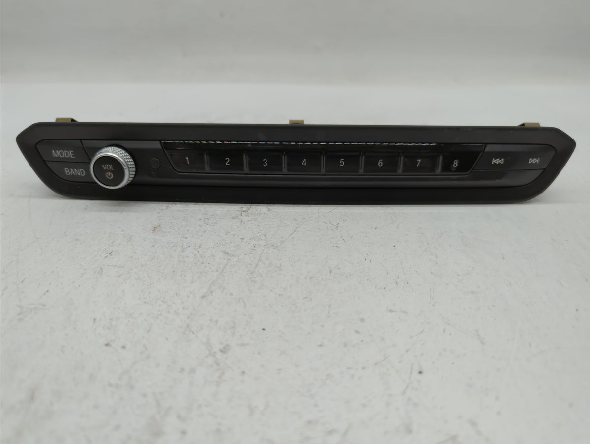 2017-2018 Bmw 320i Am Fm Cd Player Radio Receiver 329031 - Oemusedautoparts1.com