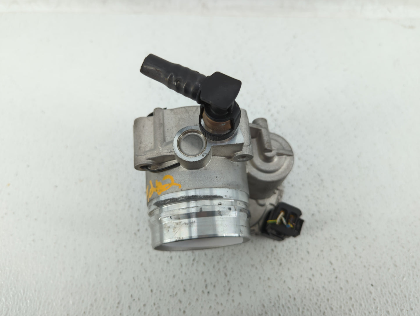 2012-2018 Bmw 320i Throttle Body P/N:1354 7588625-04 1354 7588625-03, 1354 7588625 Fits Fits 2012 2013 2014 2015 2016 2017 2