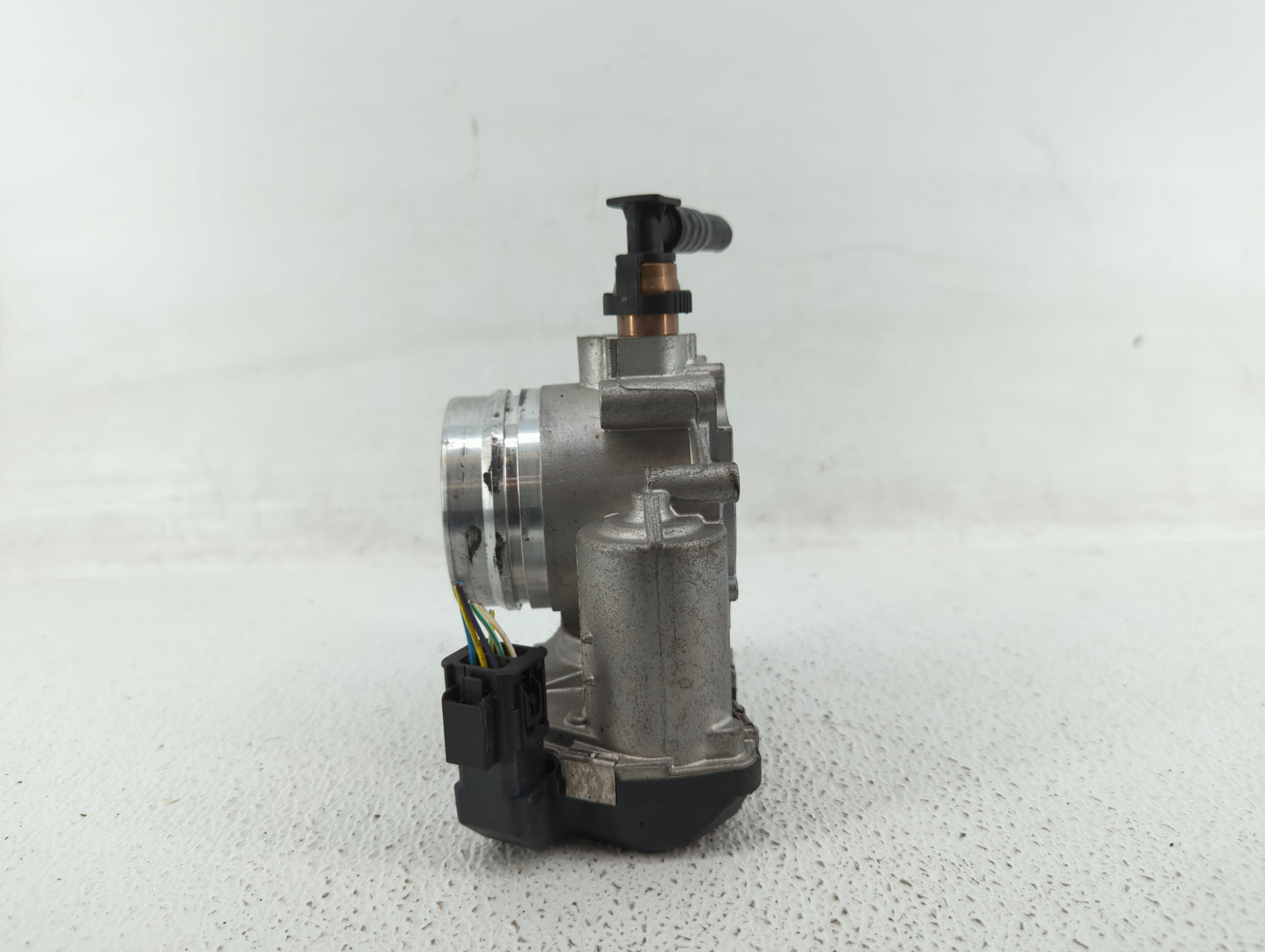 2012-2018 Bmw 320i Throttle Body P/N:1354 7588625-04 1354 7588625-03, 1354 7588625 Fits Fits 2012 2013 2014 2015 2016 2017 2