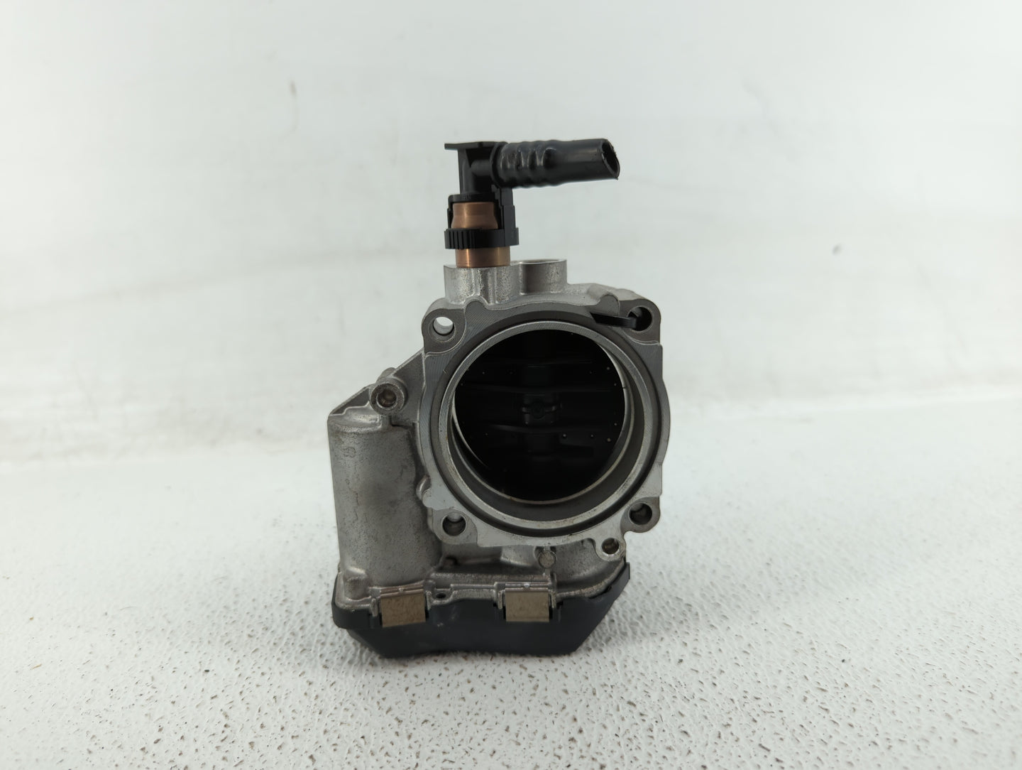 2012-2018 Bmw 320i Throttle Body P/N:1354 7588625-04 1354 7588625-03, 1354 7588625 Fits Fits 2012 2013 2014 2015 2016 2017 2