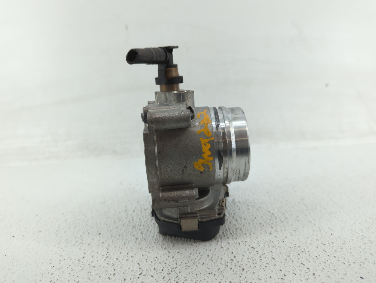2012-2018 Bmw 320i Throttle Body P/N:1354 7588625-04 1354 7588625-03, 1354 7588625 Fits Fits 2012 2013 2014 2015 2016 2017 2