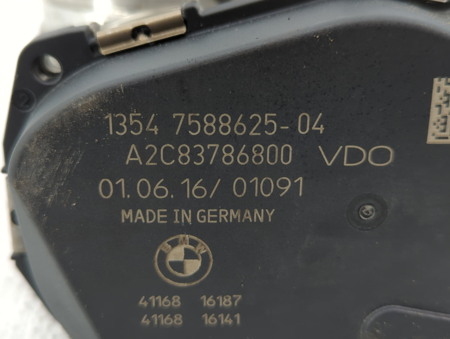 2012-2018 Bmw 320i Throttle Body P/N:1354 7588625-04 1354 7588625-03, 1354 7588625 Fits Fits 2012 2013 2014 2015 2016 2017 2