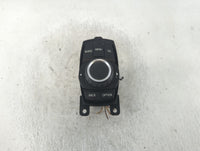 2017 Bmw 320i Am Fm Cd Player Radio Receiver 683368 - Oemusedautoparts1.com