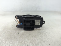 2017 Bmw 320i Am Fm Cd Player Radio Receiver 683368 - Oemusedautoparts1.com
