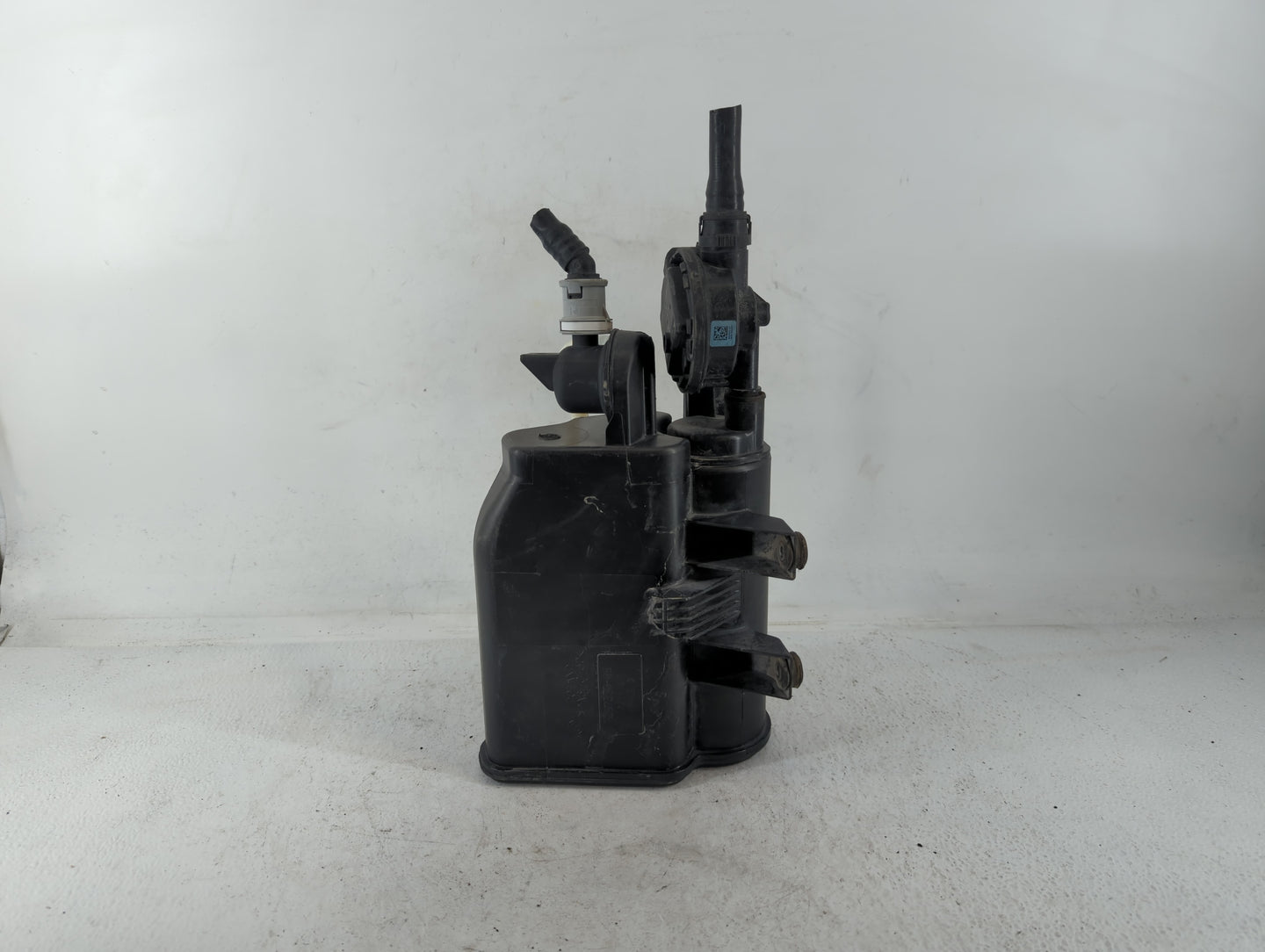 2017 Bmw 320i Fuel Vapor Charcoal Canister - Oemusedautoparts1.com
