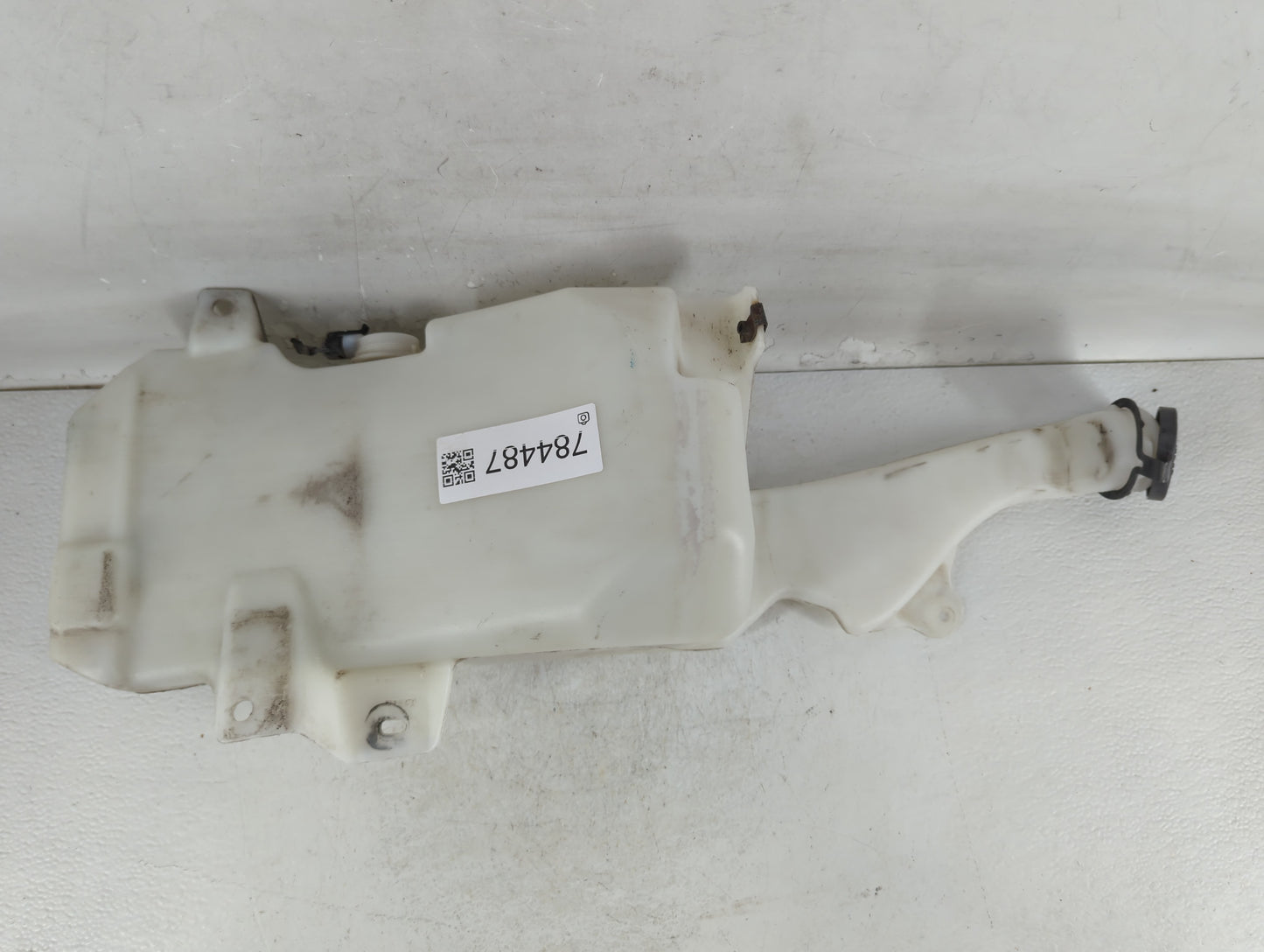 2012-2017 Bmw 320i Windshield Washer Fluid Reservoir Bottle Oem - Oemusedautoparts1.com