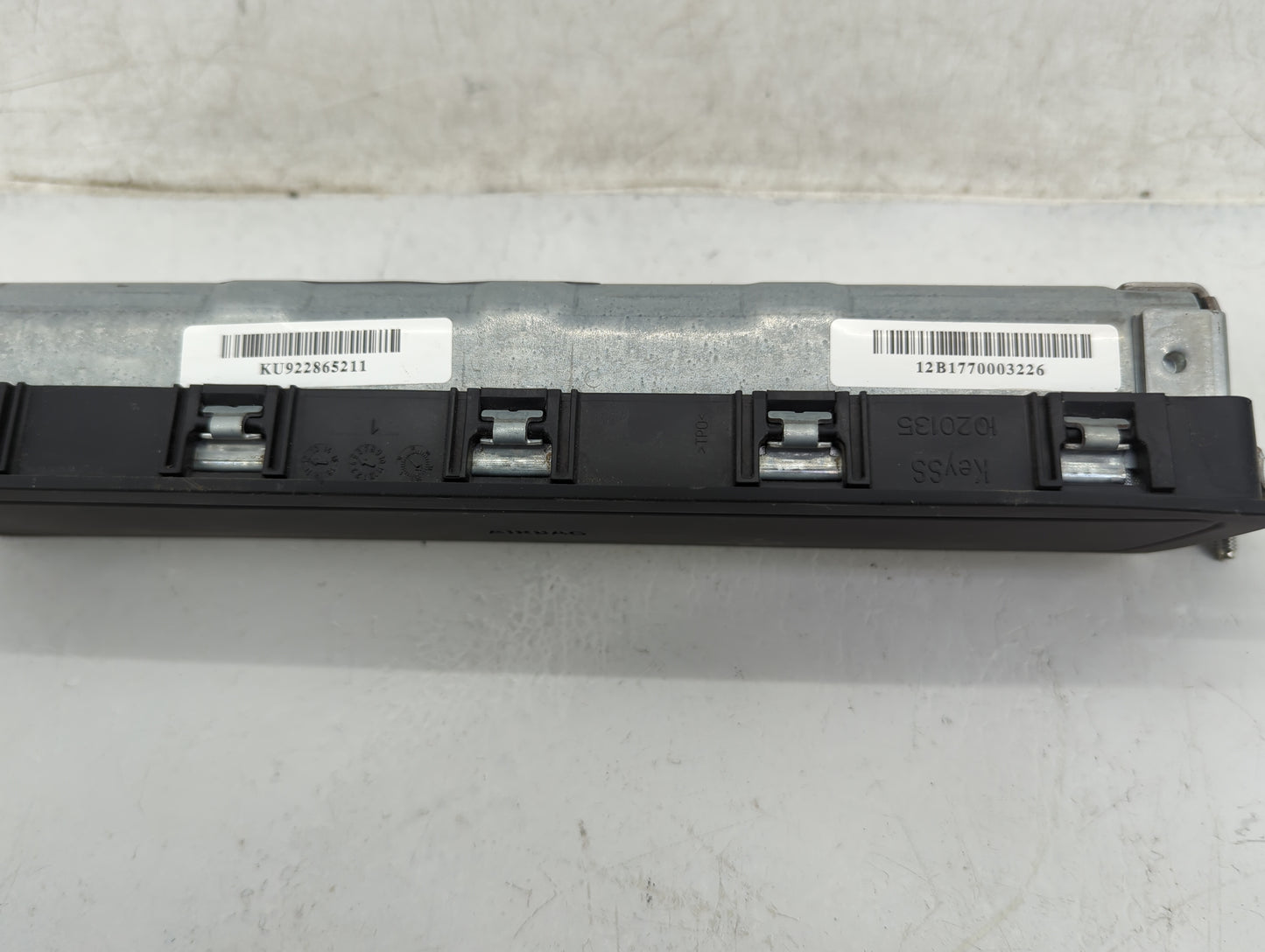 2012-2016 Bmw 328i Air Bag Passenger Right Knee OEM P/N:KU922865211 Fits Fits 2012 2013 2014 2015 2016 2017 2018 2019 2020 O