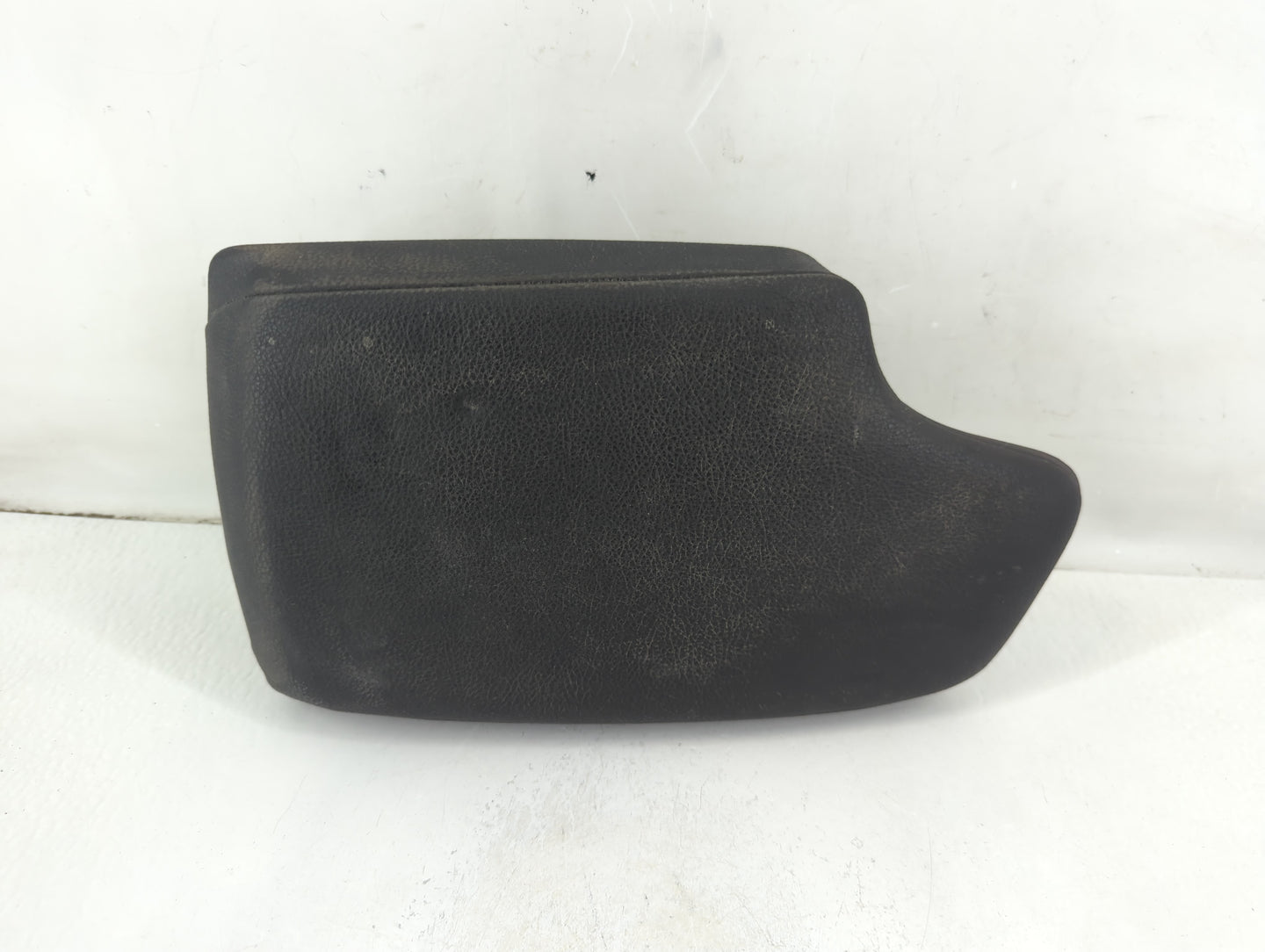 2017-2019 Bmw 330i Center Console Armrest Cover Lid Fits Fits 2012 2013 2014 2015 2016 2017 2018 2019 OEM Used Auto Parts - 