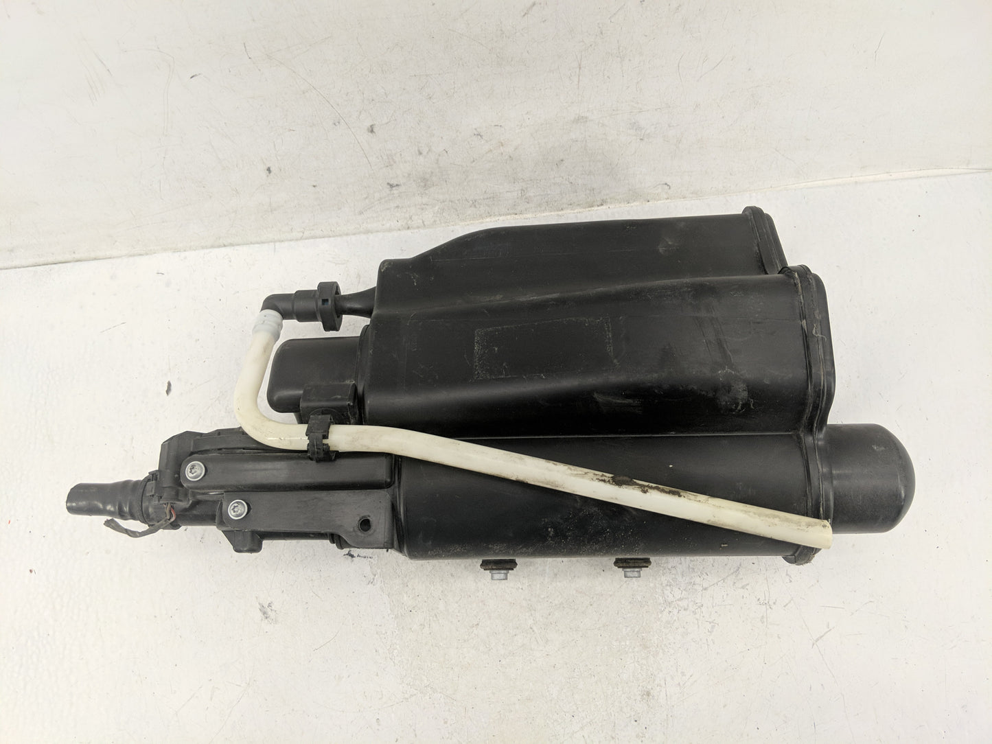 2017 Bmw 330i Fuel Vapor Charcoal Canister - Oemusedautoparts1.com