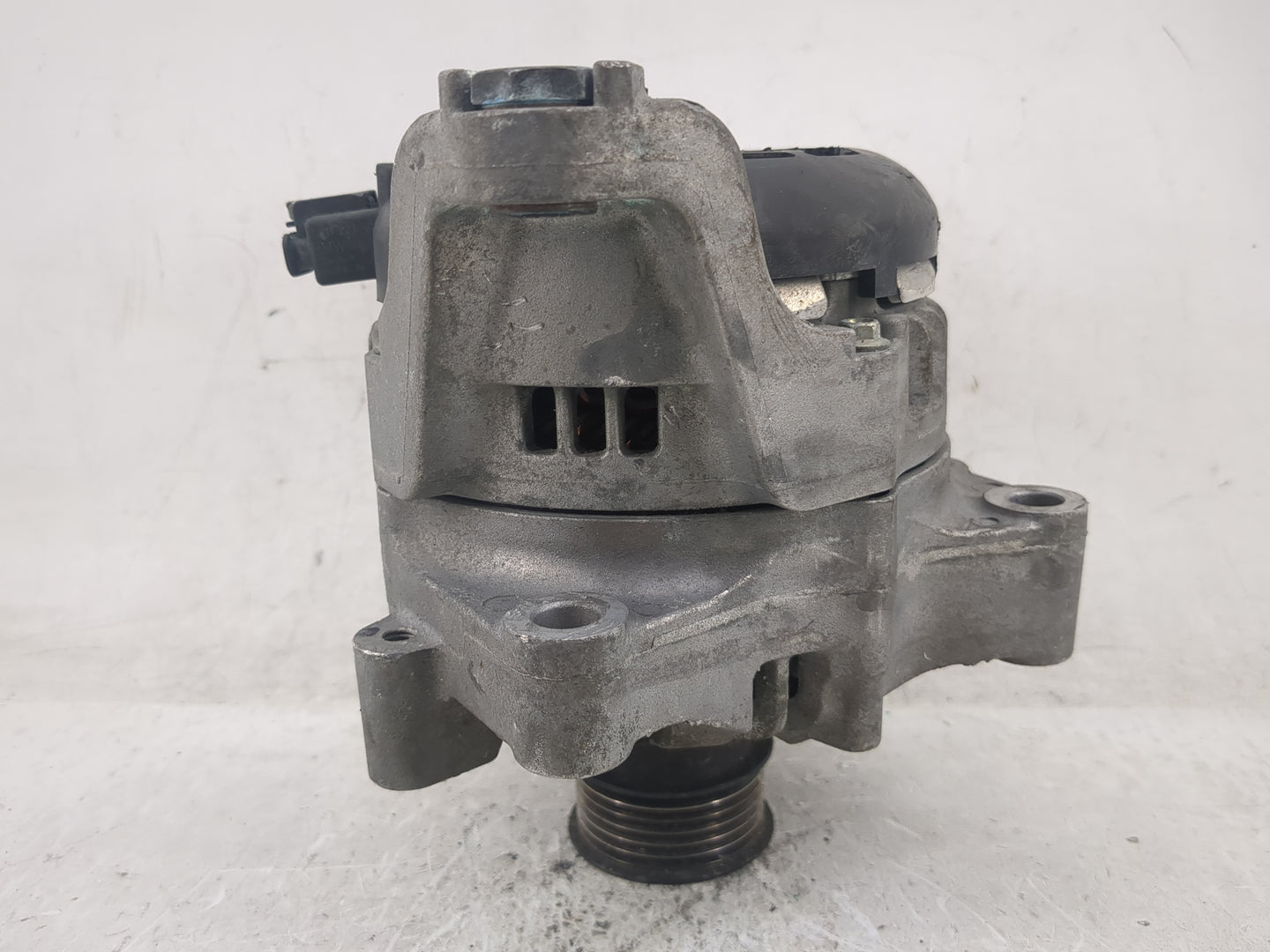 2017-2019 Bmw 330i Alternator Replacement Generator Charging Assembly Engine OEM P/N:104211-0590 Fits OEM Used Auto Parts - 