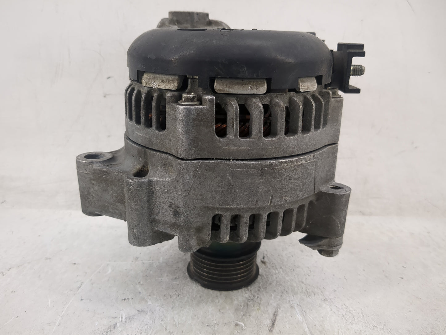 2017-2019 Bmw 330i Alternator Replacement Generator Charging Assembly Engine OEM P/N:104211-0591 Fits OEM Used Auto Parts - 