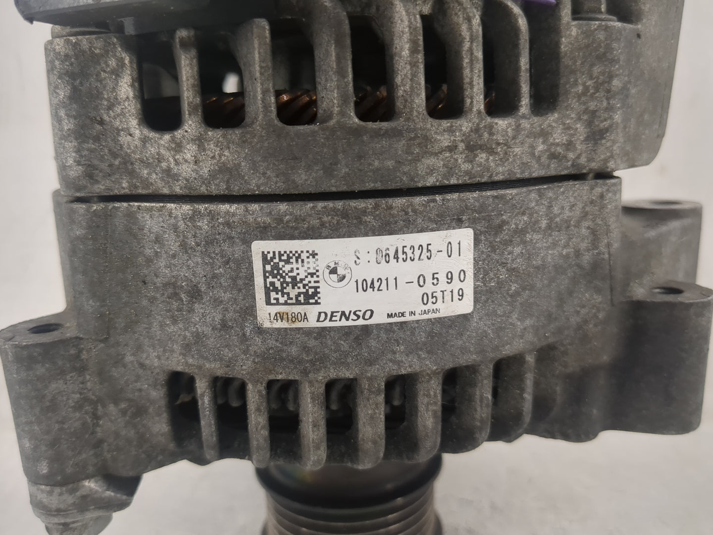 2017-2019 Bmw 330i Alternator Replacement Generator Charging Assembly Engine OEM P/N:104211-0590 104211-0591 Fits OEM Used A