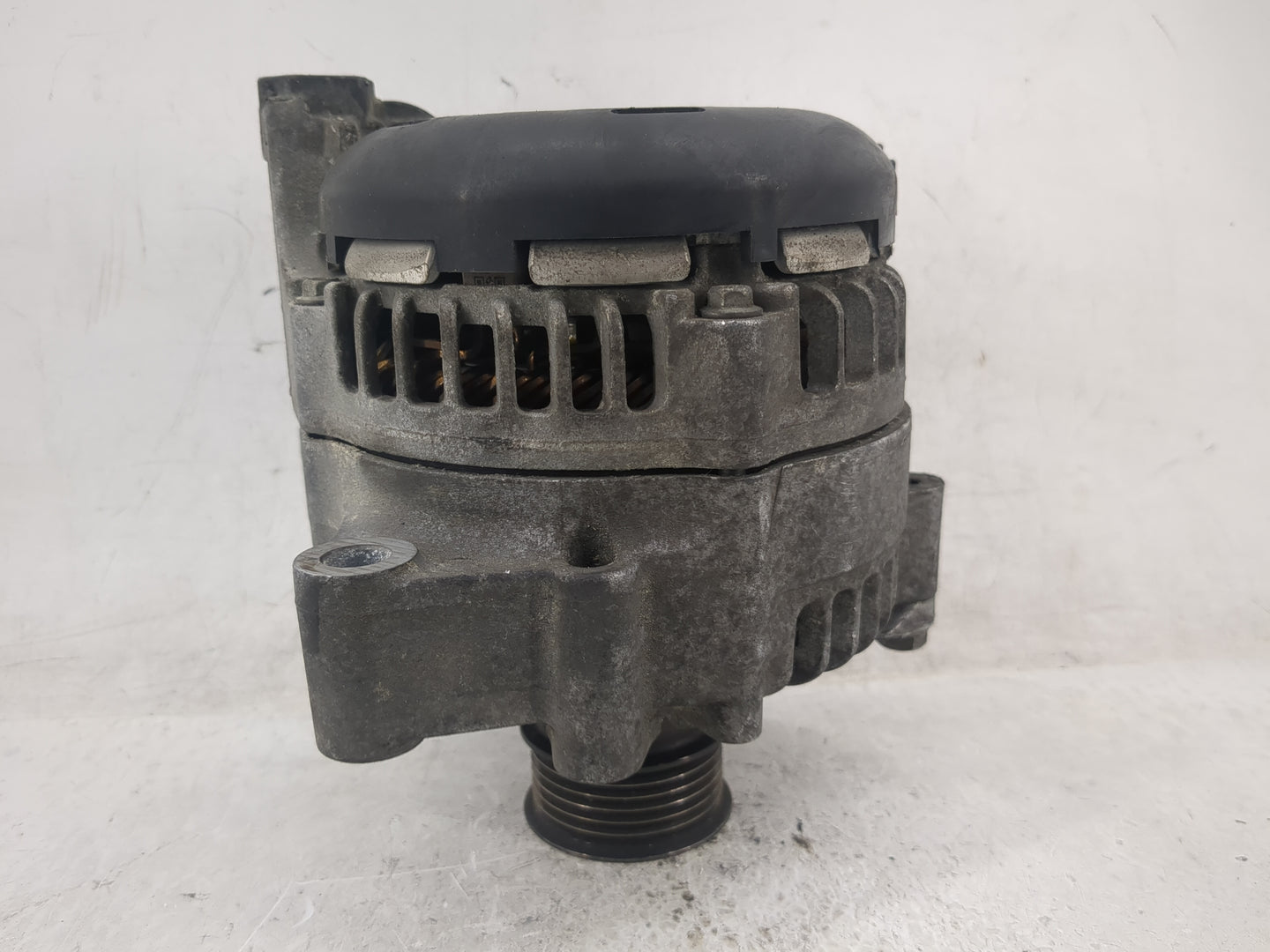2017-2019 Bmw 330i Alternator Replacement Generator Charging Assembly Engine OEM P/N:104211-0590 104211-0591 Fits OEM Used A
