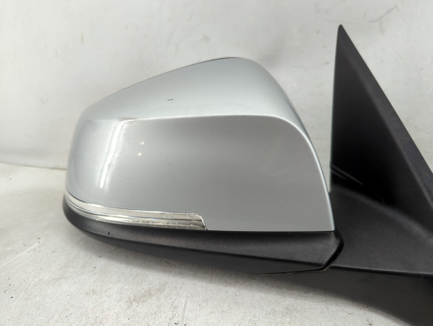 2017-2018 Bmw 330i Passenger Right Side View Manual Door Mirror Silver - Oemusedautoparts1.com