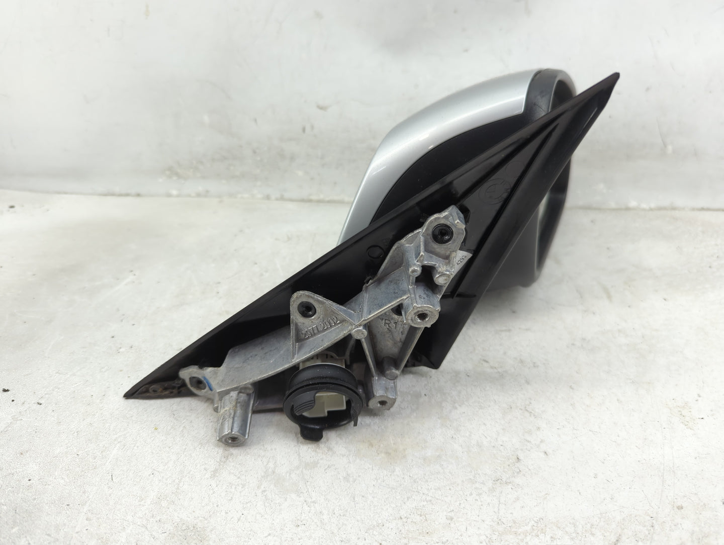 2017-2018 Bmw 330i Passenger Right Side View Manual Door Mirror Silver - Oemusedautoparts1.com