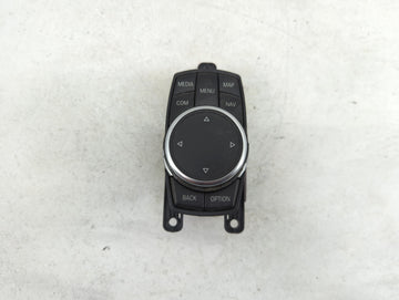 2017 Bmw 330i Radio AM FM Cd Player Receiver Replacement P/N:6582 6839079-01 9016074300000 Fits OEM Used Auto Parts - Oemuse
