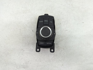 2017-2019 Bmw 330i Radio AM FM Cd Player Receiver Replacement P/N:ZE938167801 033623202 Fits OEM Used Auto Parts - Oemusedau