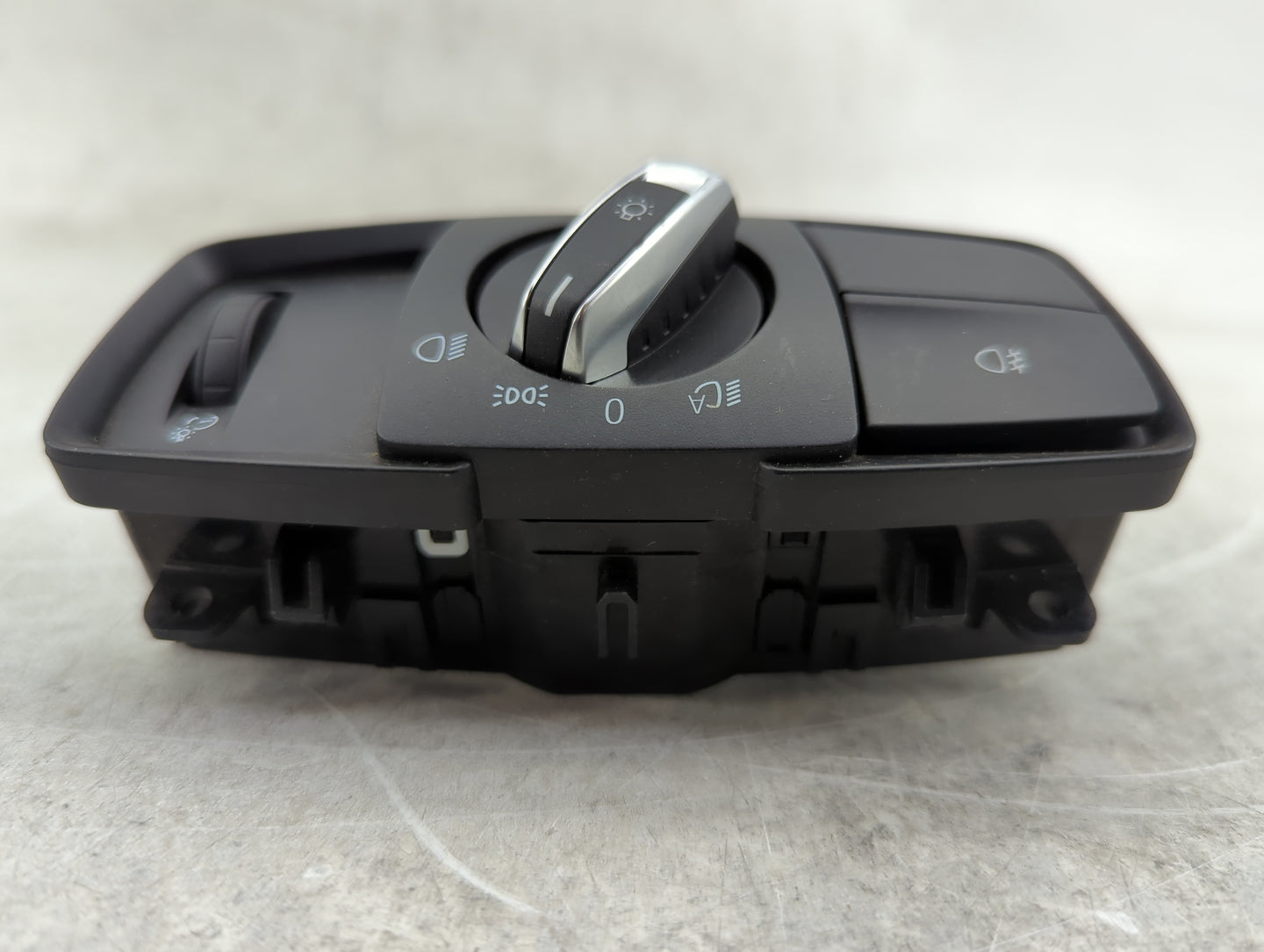 2017 Bmw 330i Headlight Lamp Control Switch - Oemusedautoparts1.com