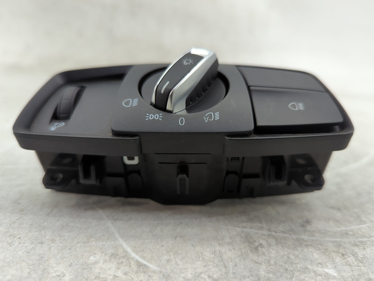 2017 Bmw 330i Headlight Lamp Control Switch - Oemusedautoparts1.com