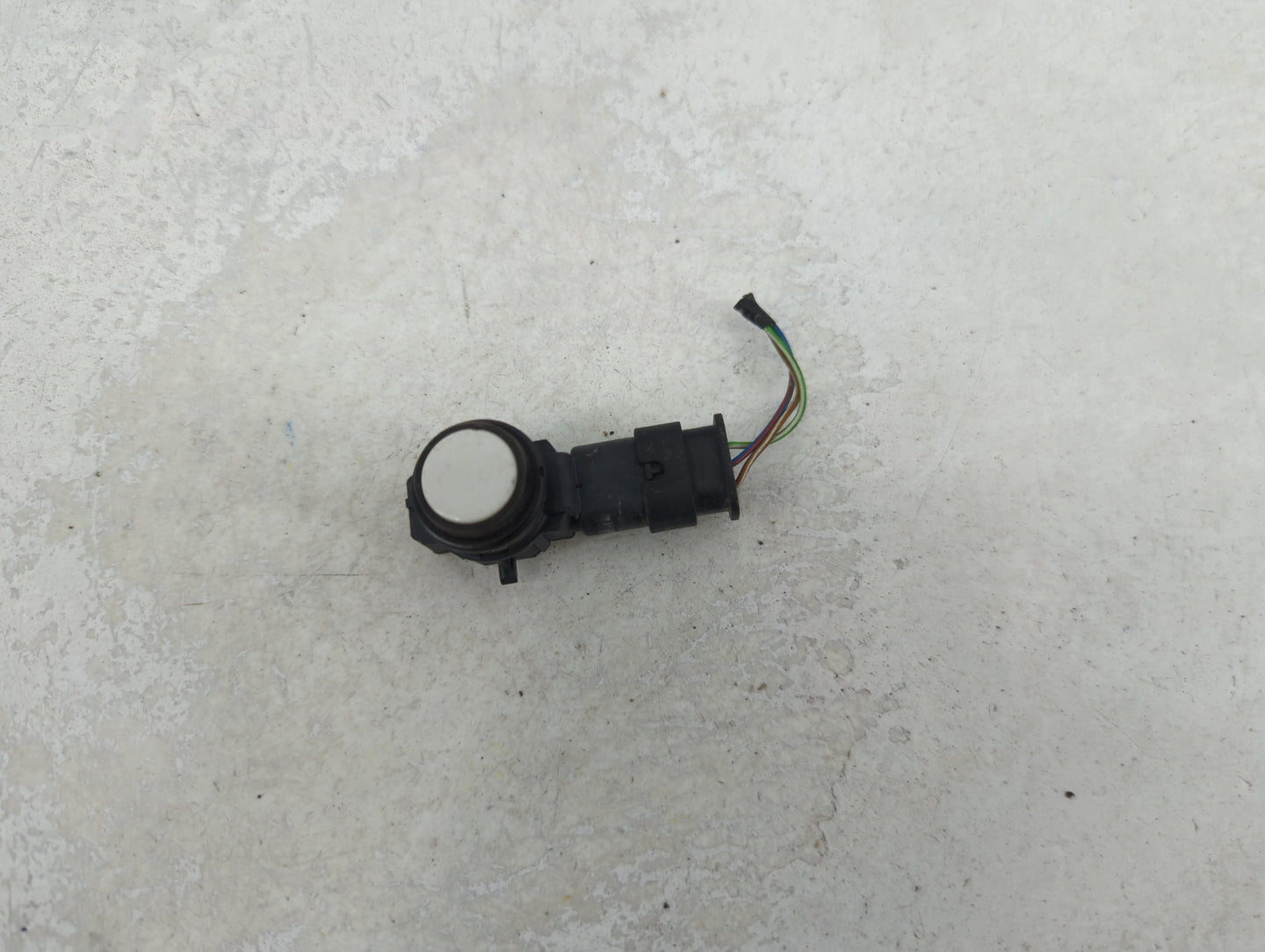 2017 Bmw 330i Front Park Assist Sensor White 1456397 - Oemusedautoparts1.com