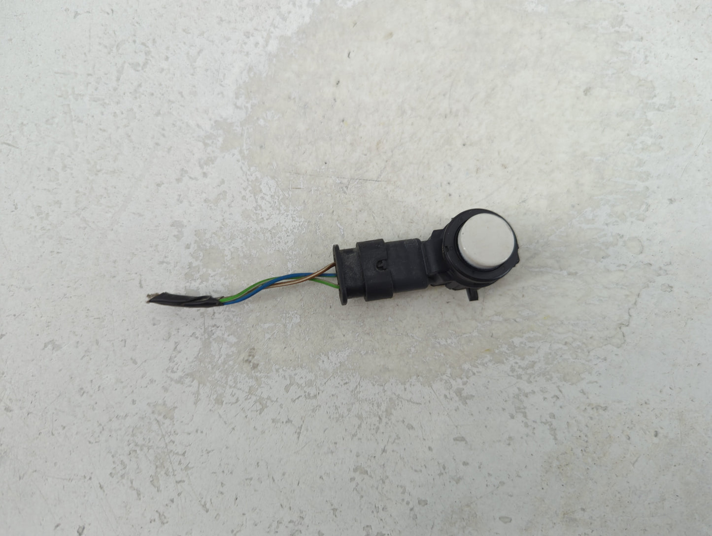 2017 Bmw 330i Front Park Assist Sensor White - Oemusedautoparts1.com