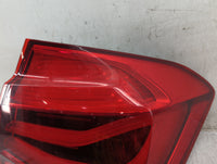 2017-2018 Bmw 330i Tail Light Assembly Passenger Right OEM P/N:199525 Fits Fits 2016 2017 2018 OEM Used Auto Parts - Oemused