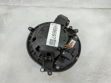 2017-2019 Bmw 330i Heater AC Blower Motor P/N:9319919-01 T954493-A Fits Fits 2012 2013 2014 2015 2016 2017 2018 2019 2020 2021 OEM Used Auto Parts