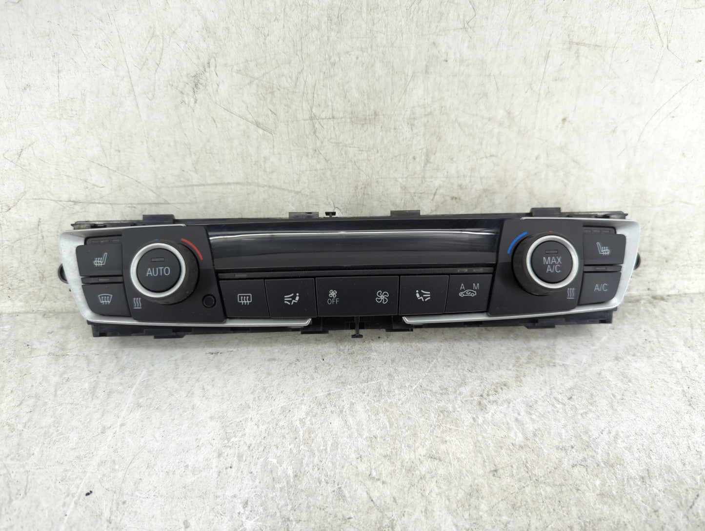 2017-2019 Bmw 330i Climate Control Module Temperature AC/Heater Replacement P/N:9363546-02 Fits OEM Used Auto Parts - Oemuse