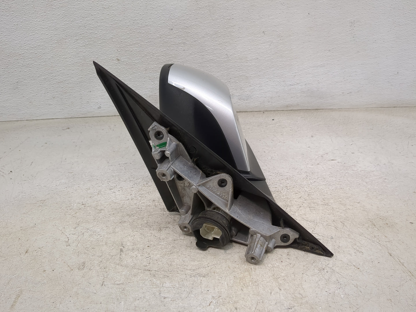 2017-2018 Bmw 330i Driver Side View Mirror - Left Door Mirror OEM Used - Oemusedautoparts1.com
