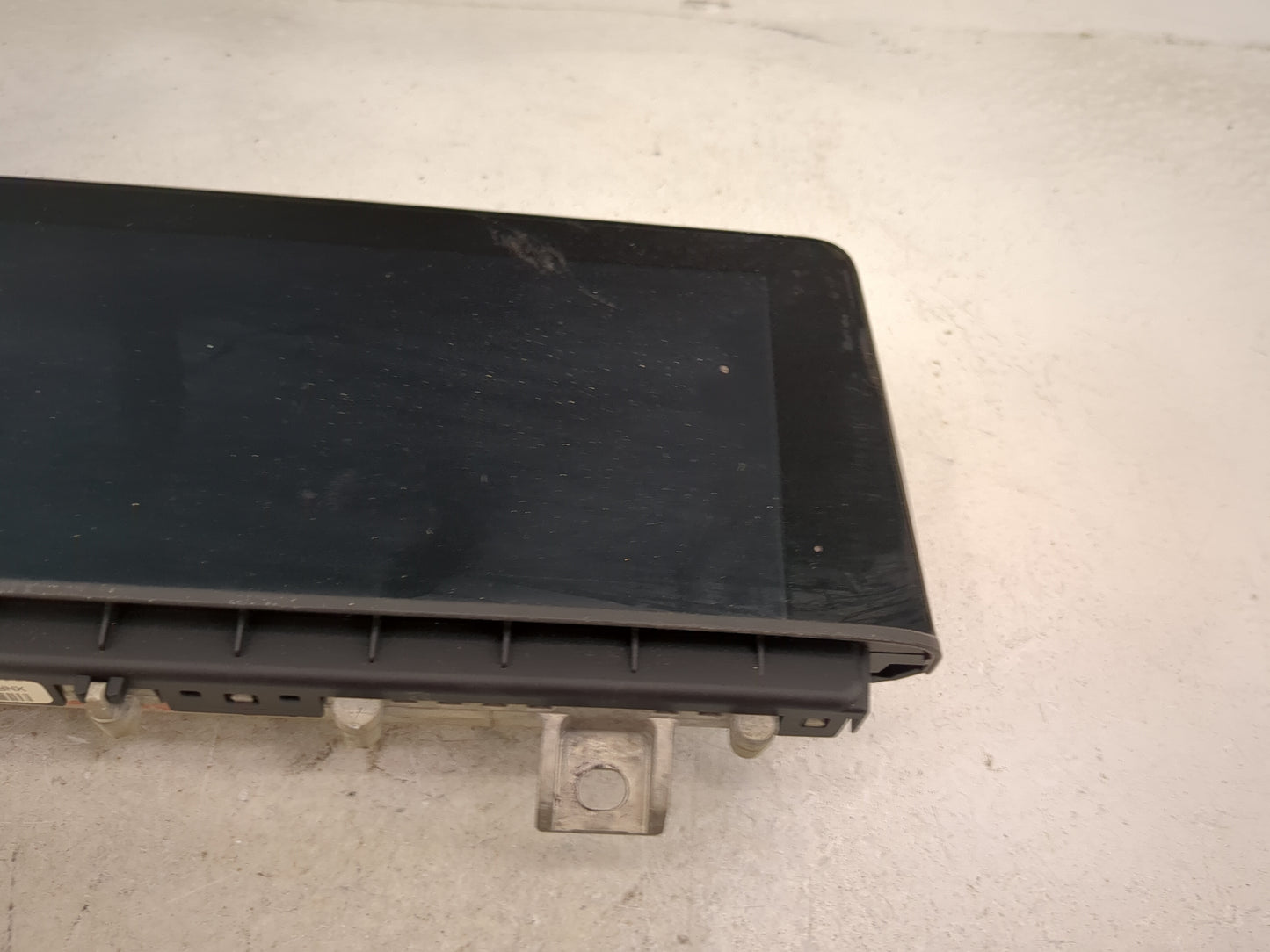 2017-2017 Bmw 330i Information Display Screen 1483874 - Oemusedautoparts1.com