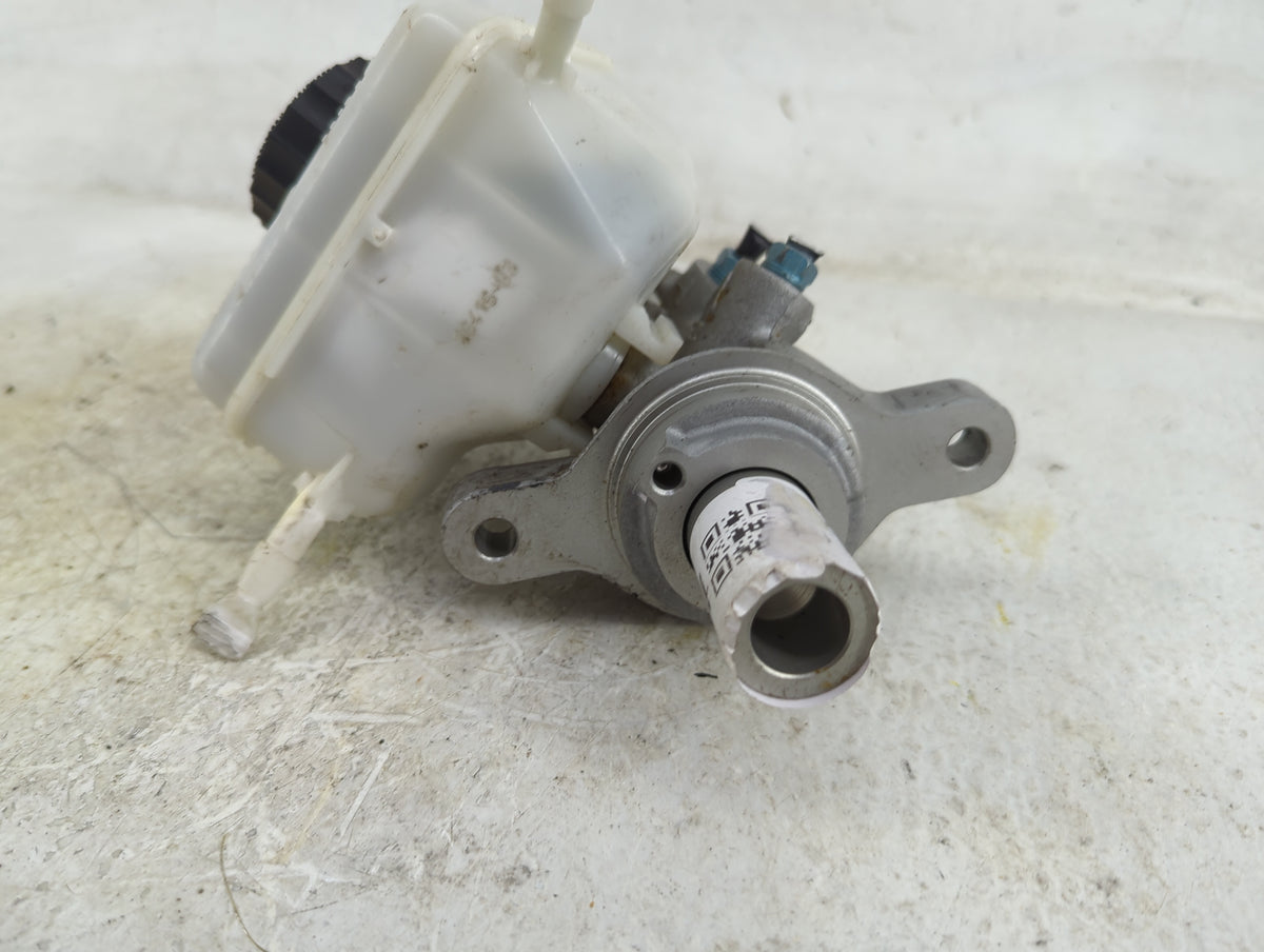 2017-2019 Bmw 330i Brake Master Cylinder - Oemusedautoparts1.com