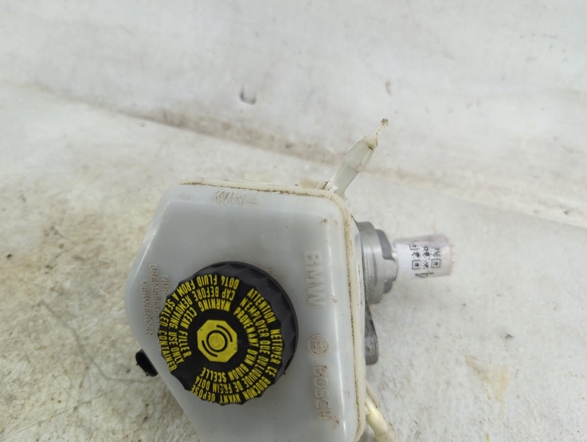 2017-2019 Bmw 330i Brake Master Cylinder - Oemusedautoparts1.com