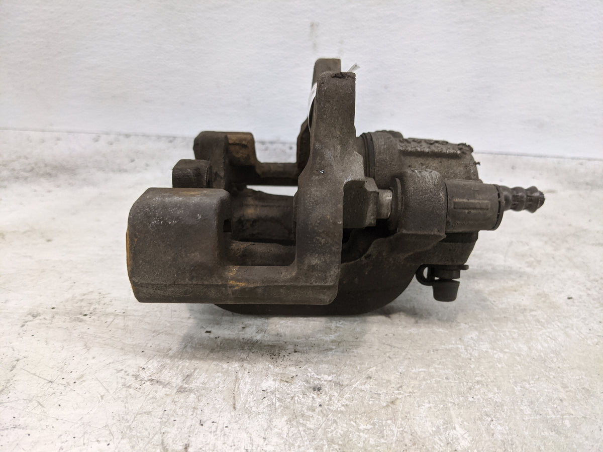 2017-2019 Bmw 330i Rear Passenger Right Brake Caliper - Oemusedautoparts1.com