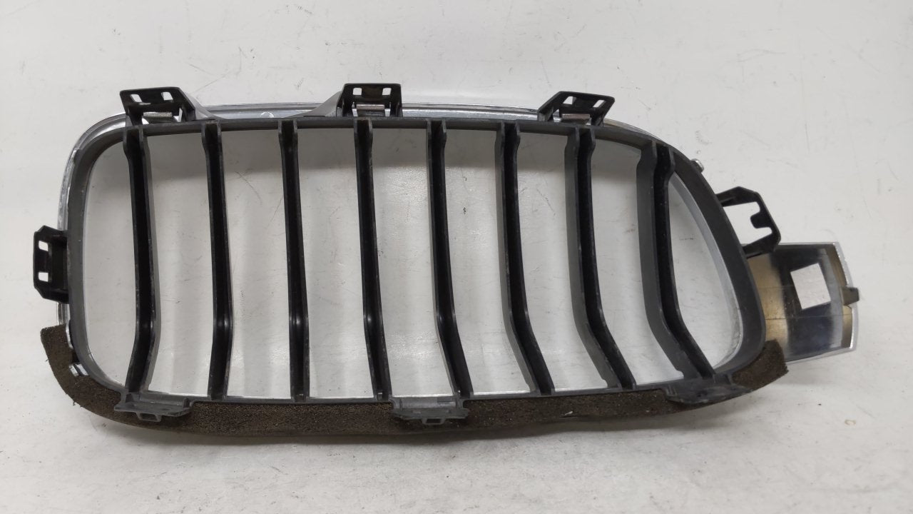 2017-2017 Bmw 330i Front Grille Bumper Not Included - Oemusedautoparts1.com