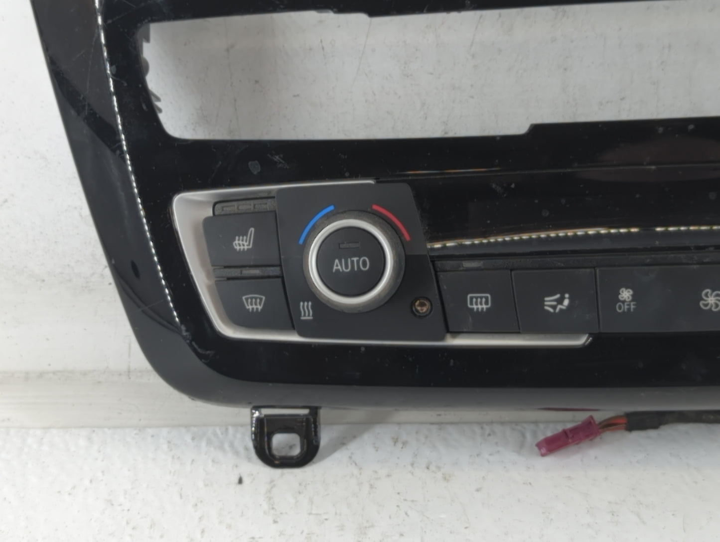 2017-2019 Bmw 330i Climate Control Module Temperature AC/Heater Replacement P/N:6411 9363546-02 Fits OEM Used Auto Parts - O
