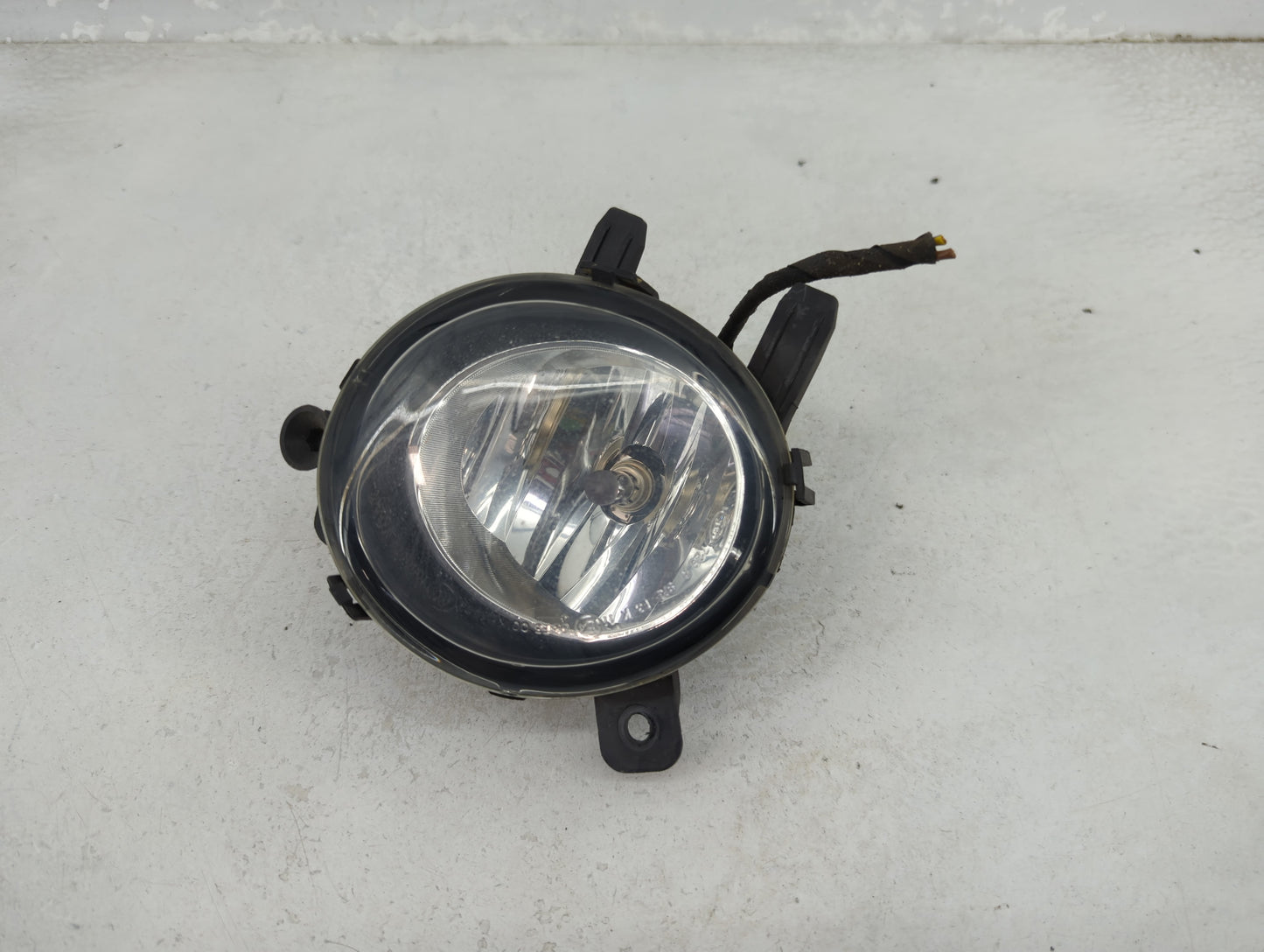 2017-2017 Bmw 430i Passenger Right Oem Fog Light Lamp Black - Oemusedautoparts1.com