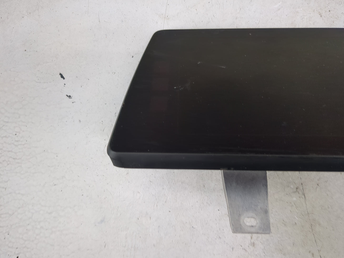 Bmw 530 Information Display Screen 1483847 - Oemusedautoparts1.com