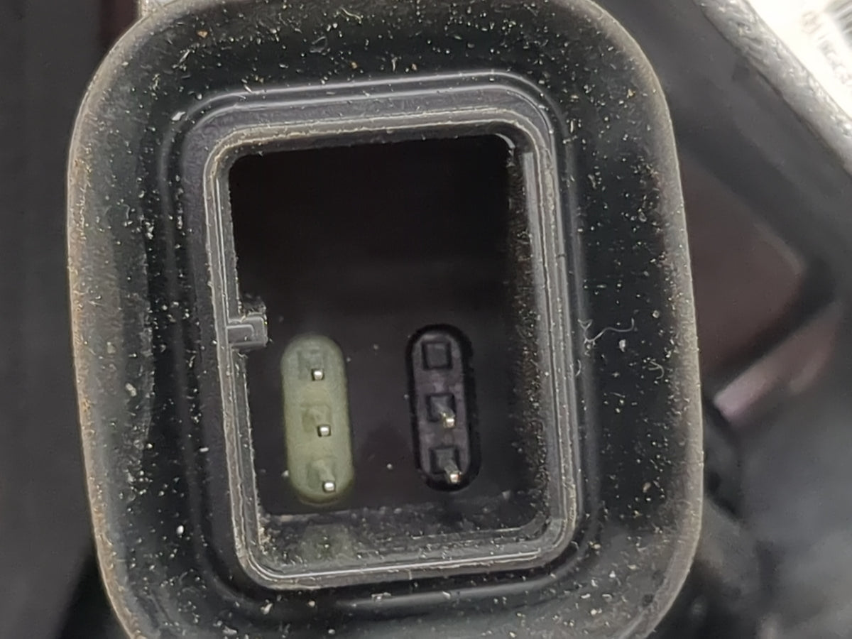 2017-2020 Bmw 530 Driver Side View Mirror - Left Door Mirror OEM Used - Oemusedautoparts1.com