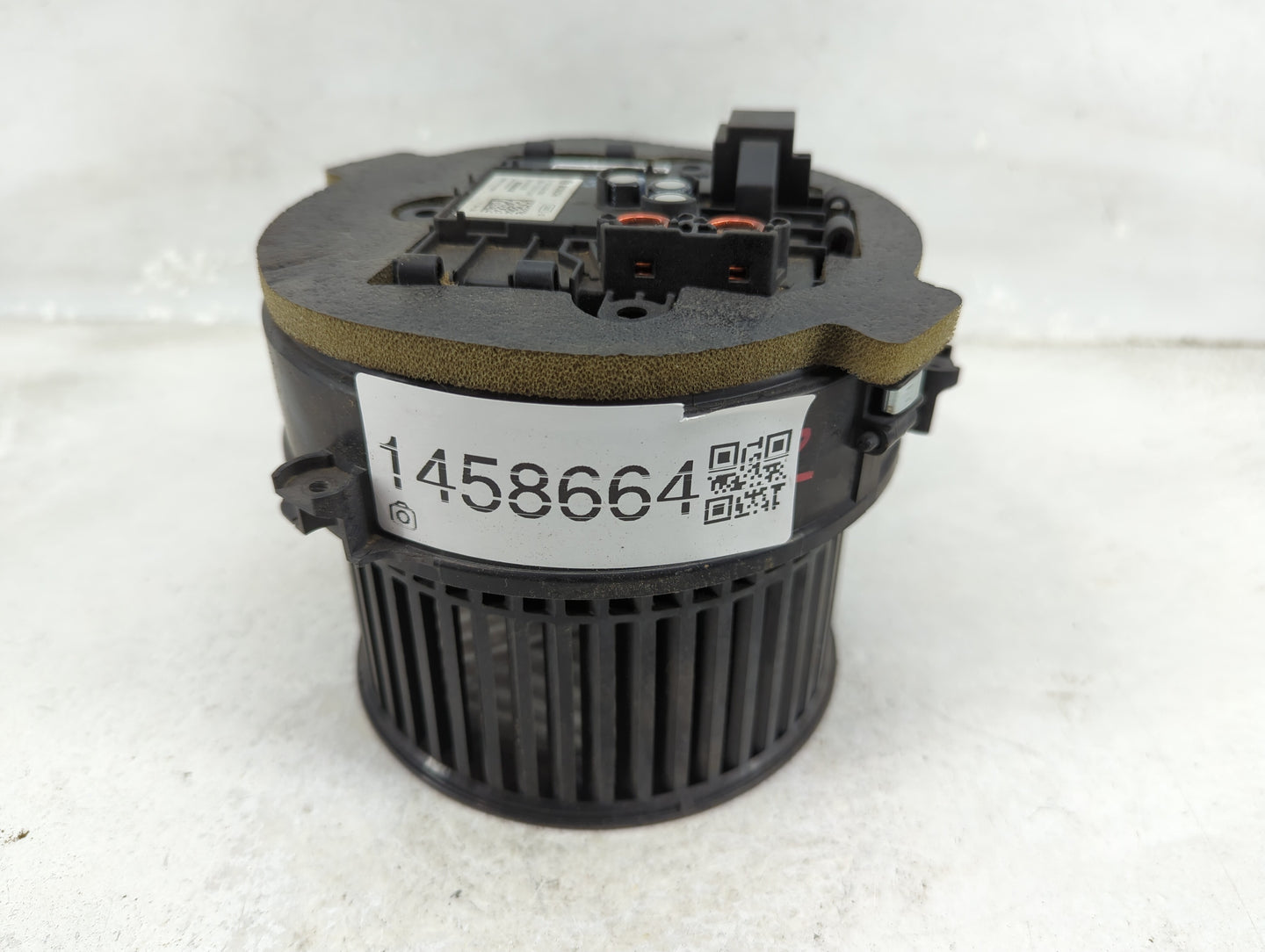 2017 Bmw 540i Heater AC Blower Motor P/N:0130309508 F011500300 Fits OEM Used Auto Parts - Oemusedautoparts1.com