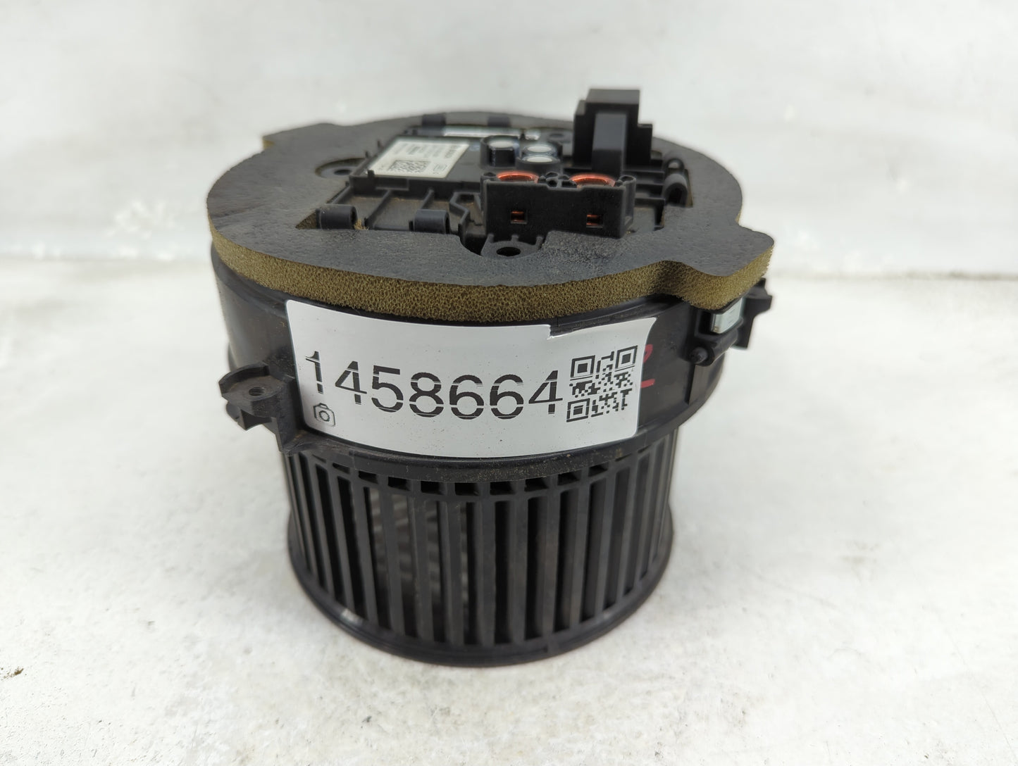2017 Bmw 540i Heater AC Blower Motor P/N:0130309508 F011500300 Fits OEM Used Auto Parts - Oemusedautoparts1.com