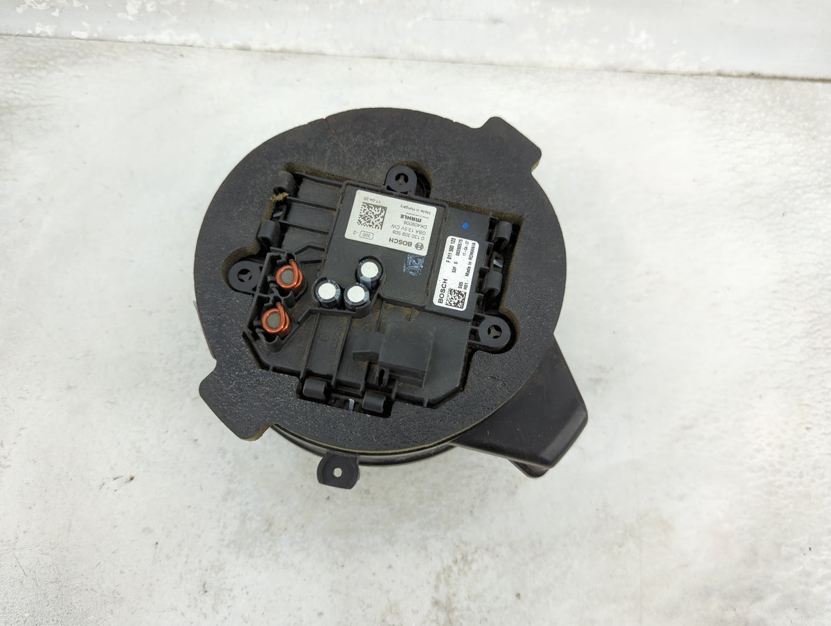 2017 Bmw 540i Heater AC Blower Motor P/N:0130309508 F011500300 Fits OEM Used Auto Parts - Oemusedautoparts1.com