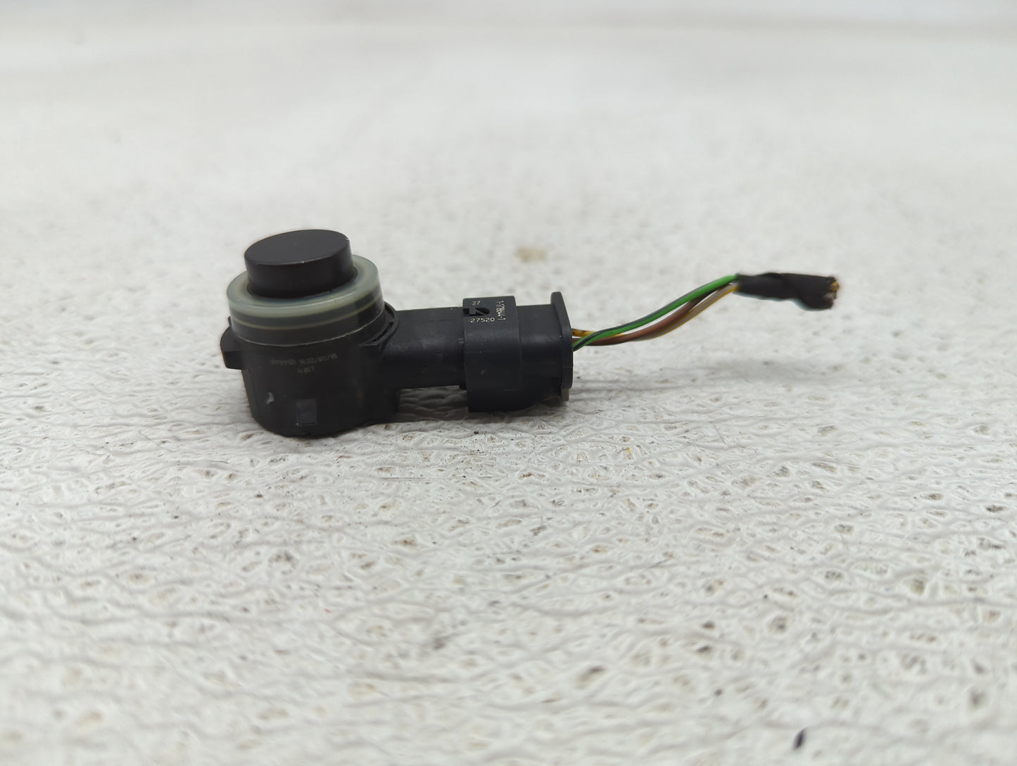 2017 Bmw 740 Front Park Assist Sensor Black - Oemusedautoparts1.com